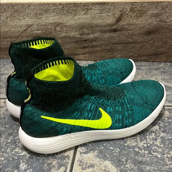 Nike Shoes Nike Lunarepic Green Running Shoes Size 95 Poshmark